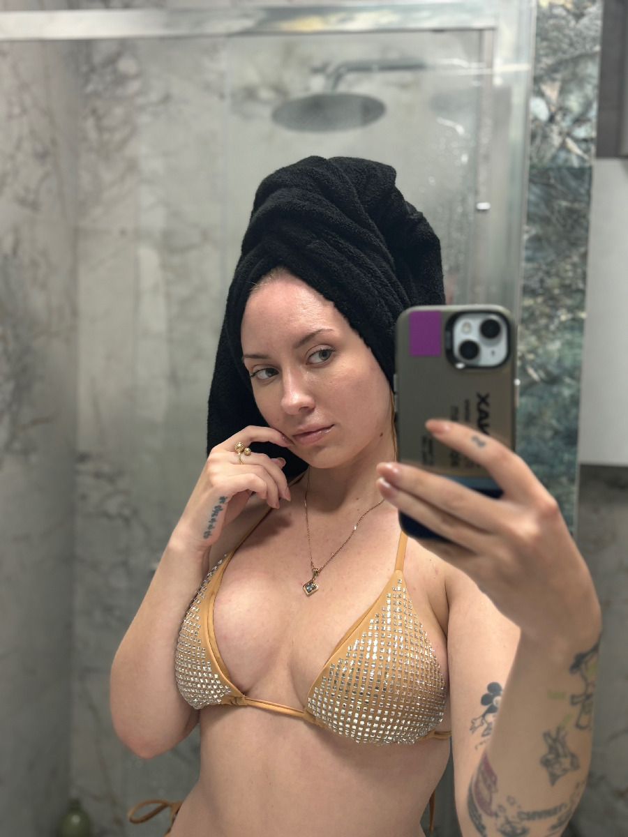 Nude girl KateV in Shantou