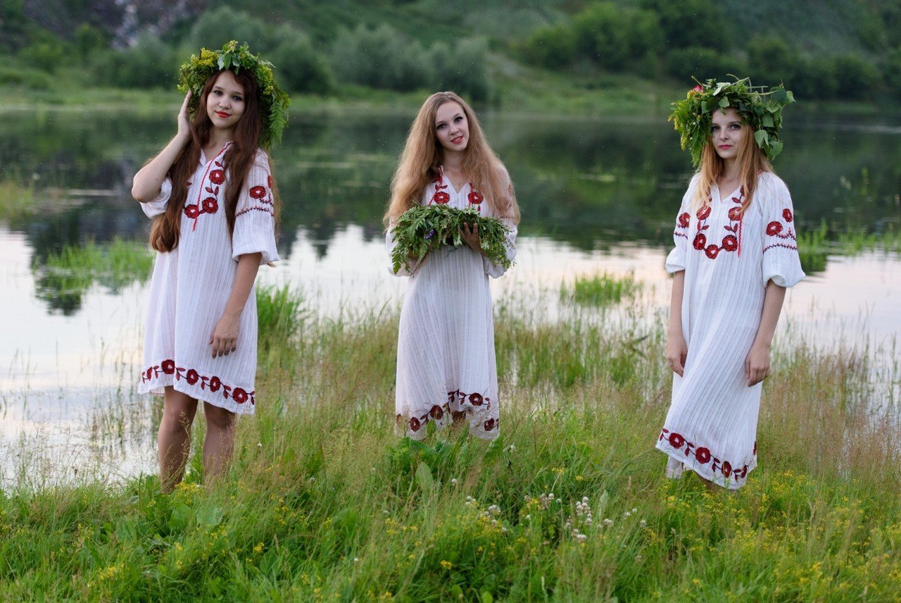 Slavic women in Shantou