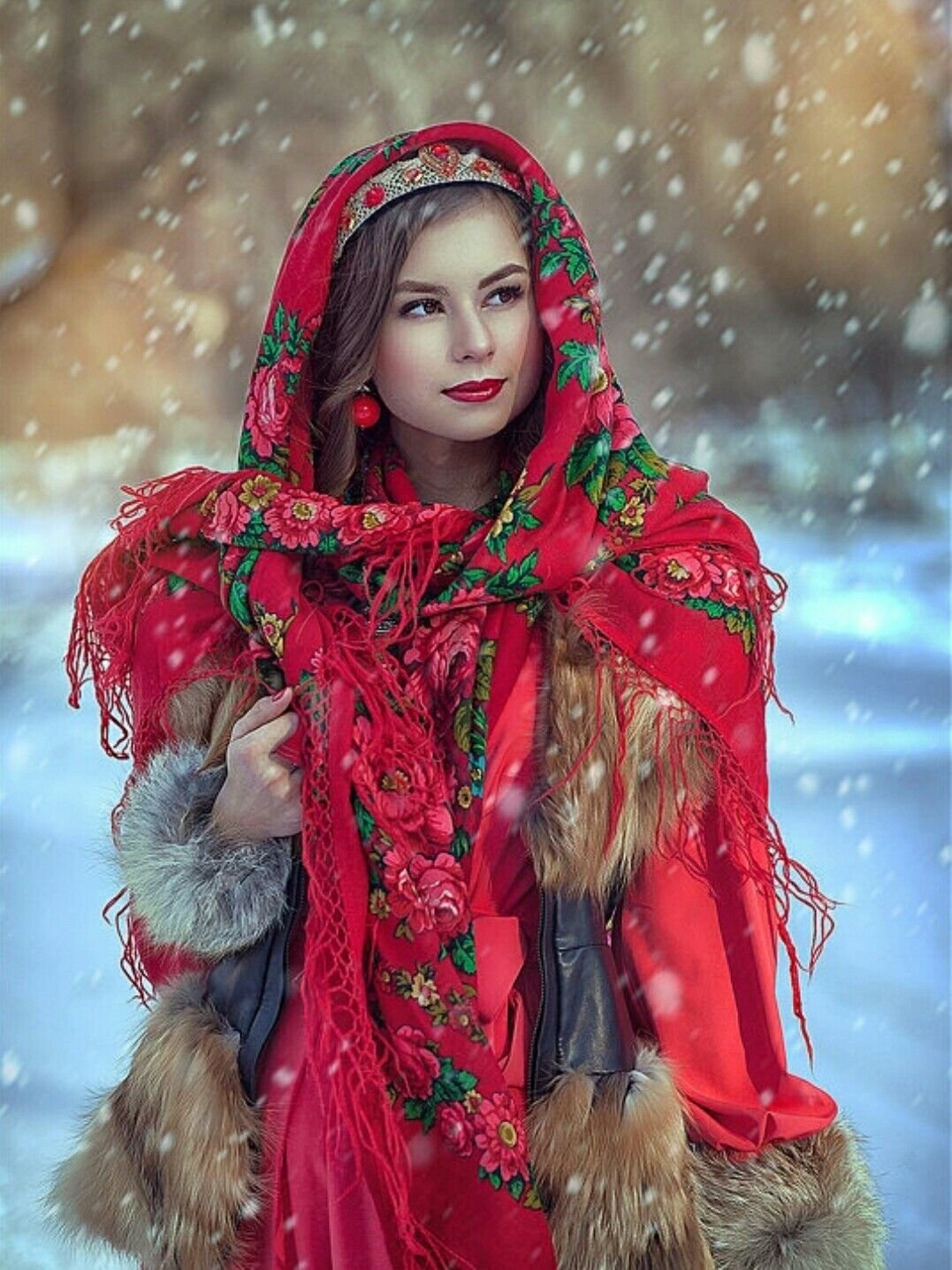 Beautiful girl Women in Slavic costumes in Shantou