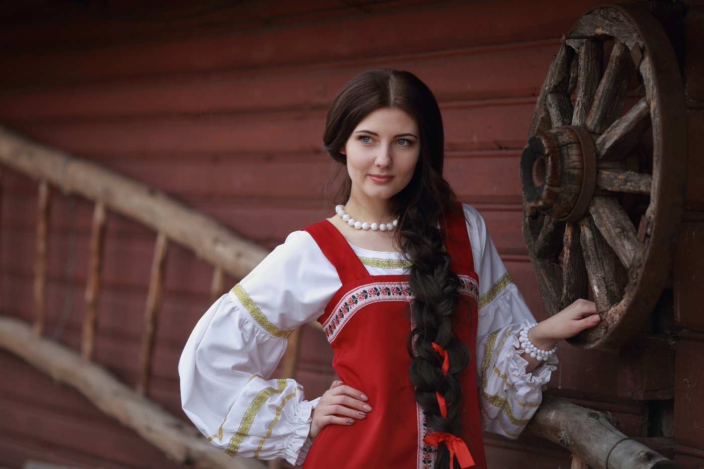 Girls in Slavic costumes in Shantou