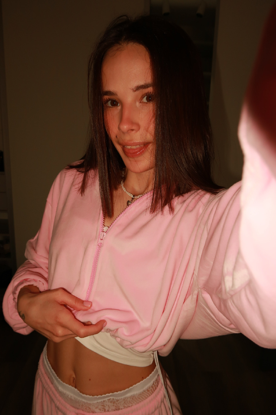 Tina brings the glow — live moments in Shantou